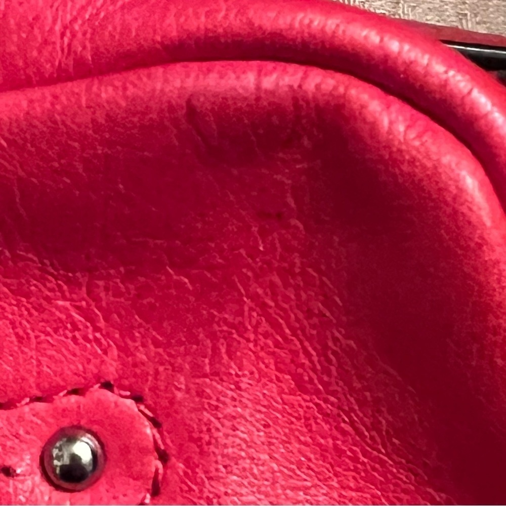 B Makowsky red leather crossbody purse silver toned hardware EUC - Picture 11 of 11